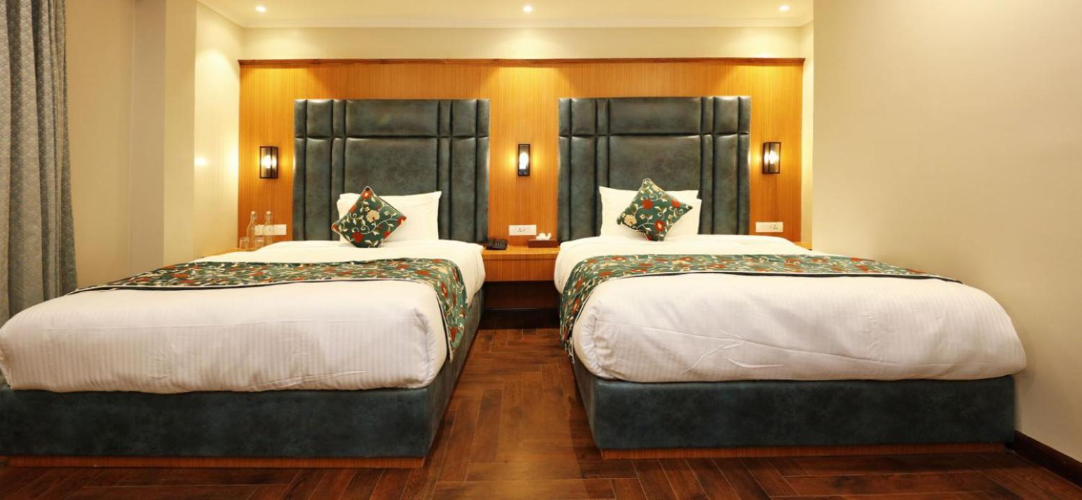 Hotel Blanco Srīnagar Eksteriør billede